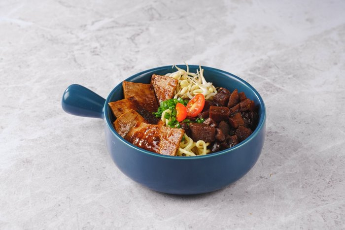 Чанжанмён с телятиной